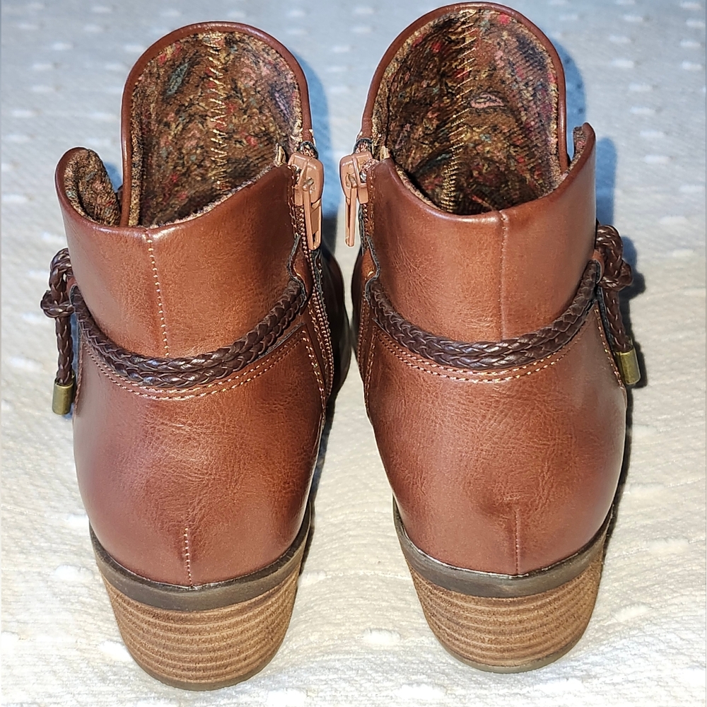 NWOY BOC by Born Womens Lindsay Stacked Heel Booties - Picture 4 of 6